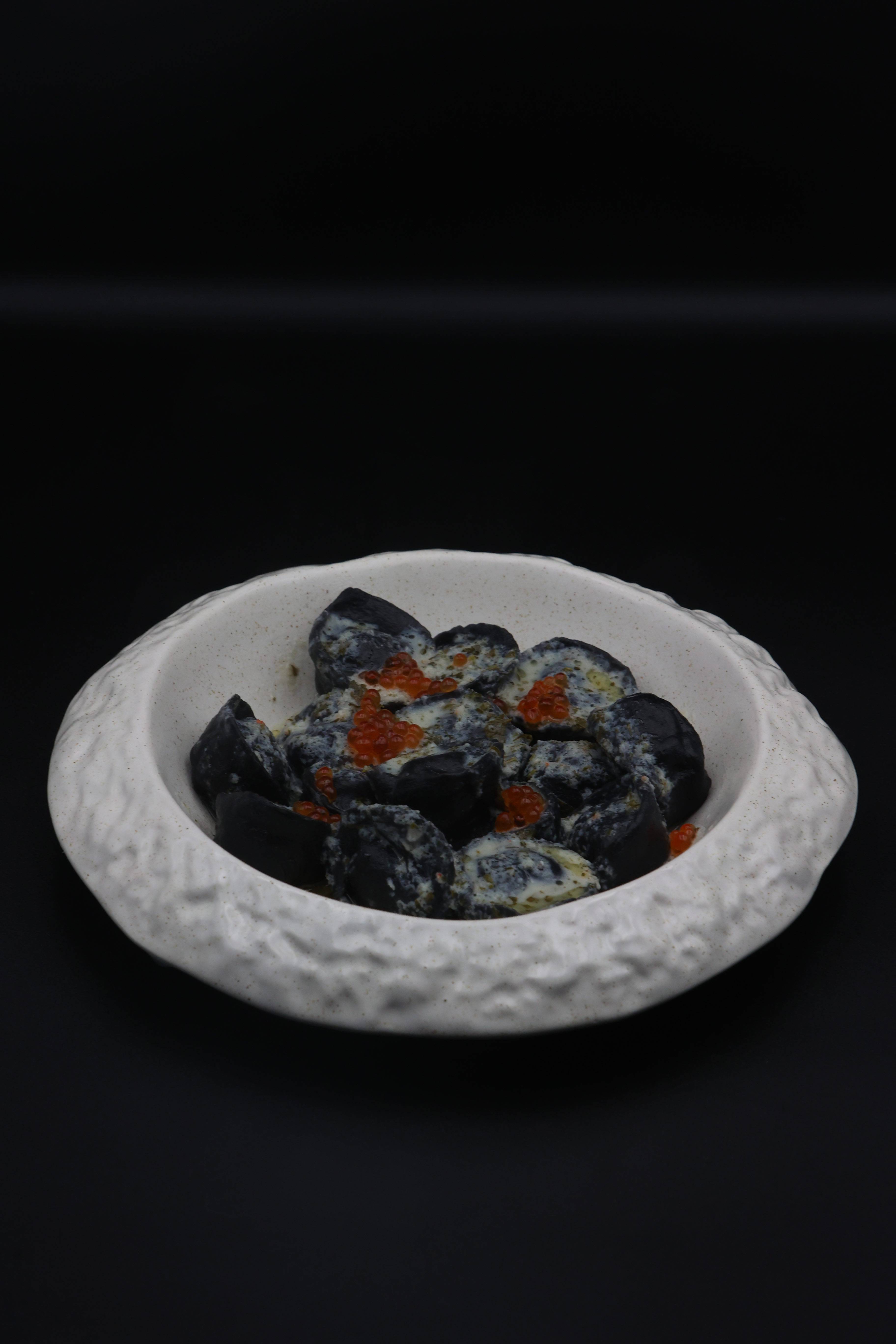 PIELMIENI CZARNE Z KREWETKĄ - 15 SZT