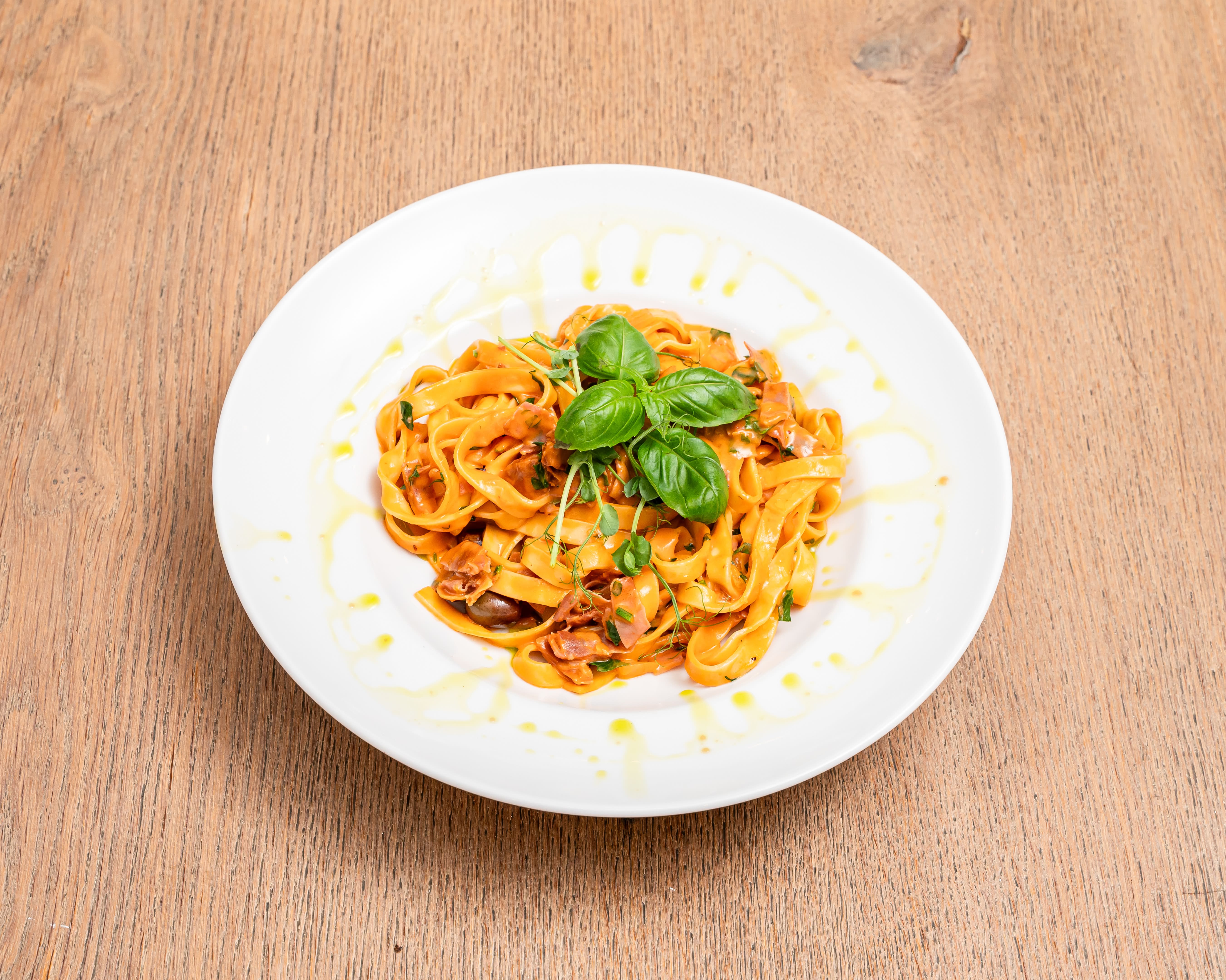 Tagliatelle z szynką parmeńską (260 g)